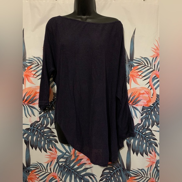 🔥5/$25 V Room Sheer Asymmetrical Top Sz L - Picture 1 of 10